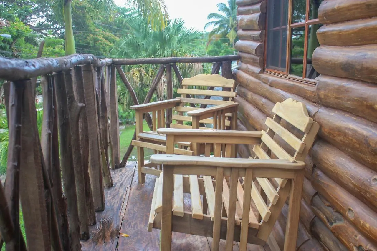Pensjonat Hotel Log 33 Ocho Rios